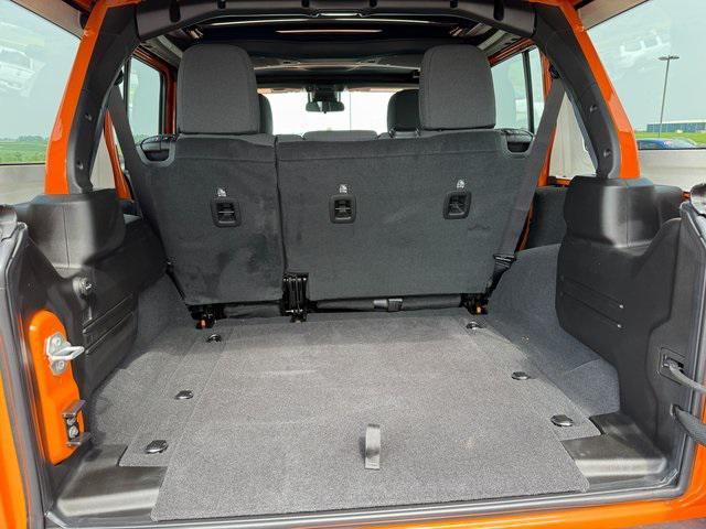 new 2025 Jeep Wrangler car