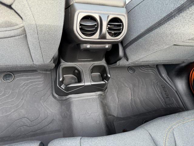 new 2025 Jeep Wrangler car