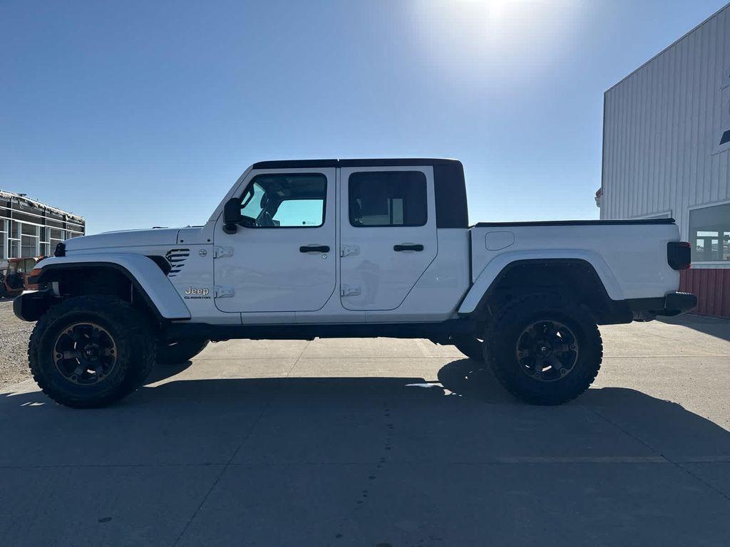 used 2021 Jeep Gladiator car, priced at $30,995