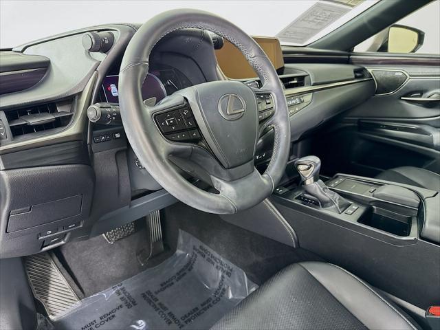 used 2021 Lexus ES 300h car, priced at $31,231