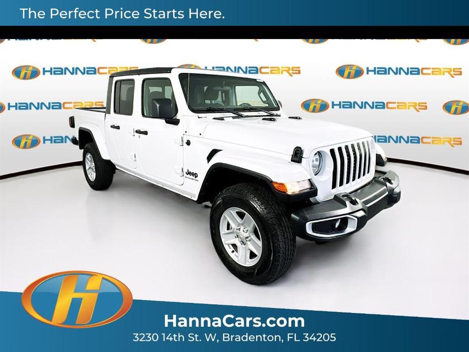 used 2022 Jeep Gladiator car, priced at $27,799