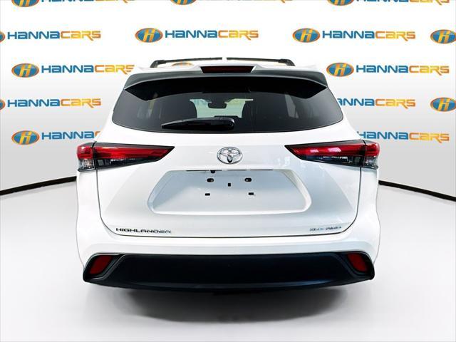 used 2021 Toyota Highlander car, priced at $32,999