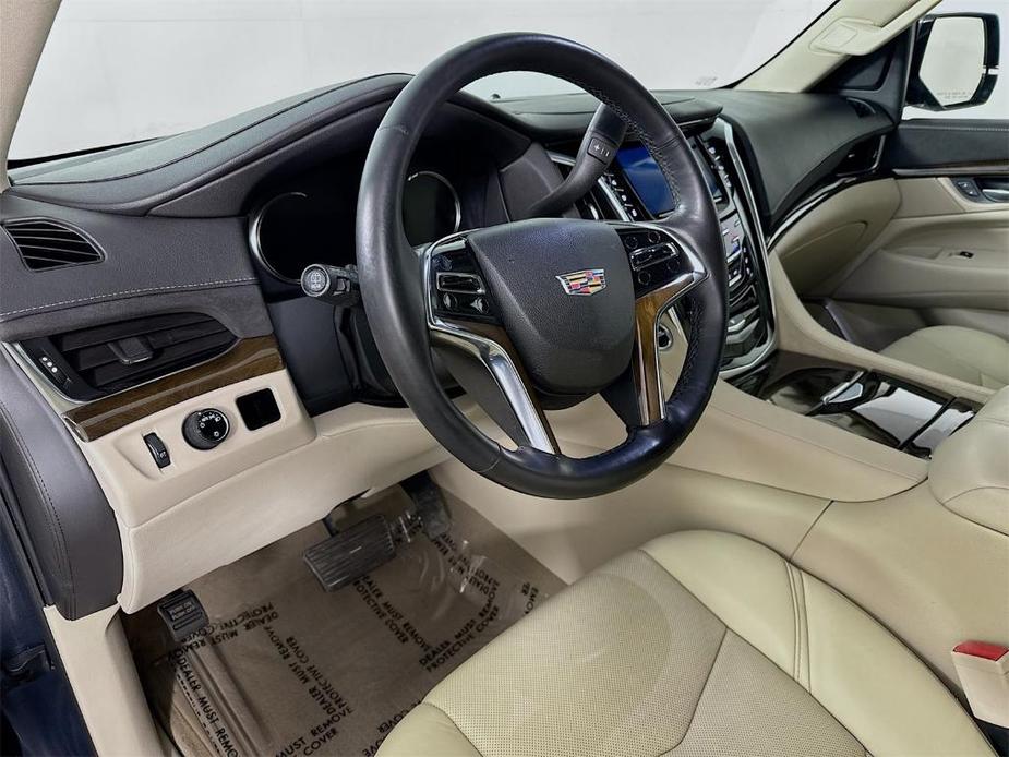 used 2020 Cadillac Escalade car, priced at $40,999