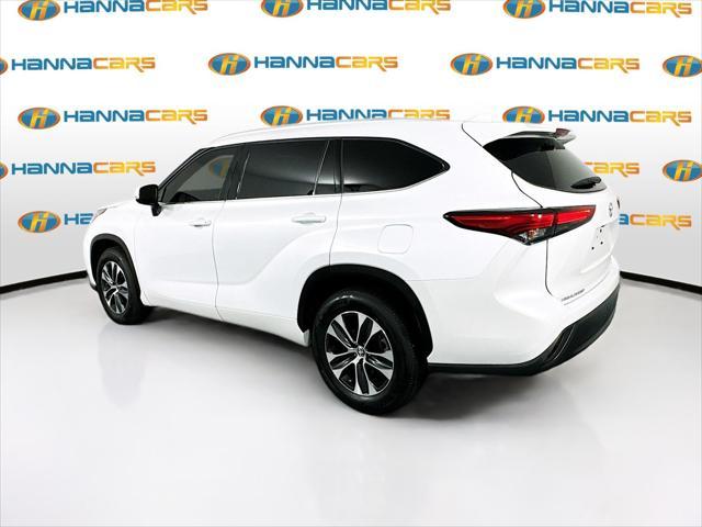 used 2022 Toyota Highlander car, priced at $34,799