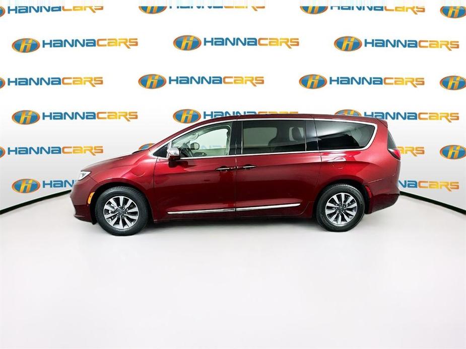 used 2022 Chrysler Pacifica Hybrid car, priced at $25,499