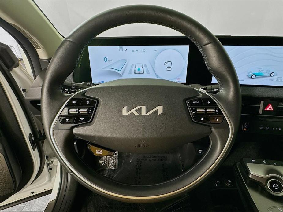 used 2022 Kia EV6 car, priced at $25,318
