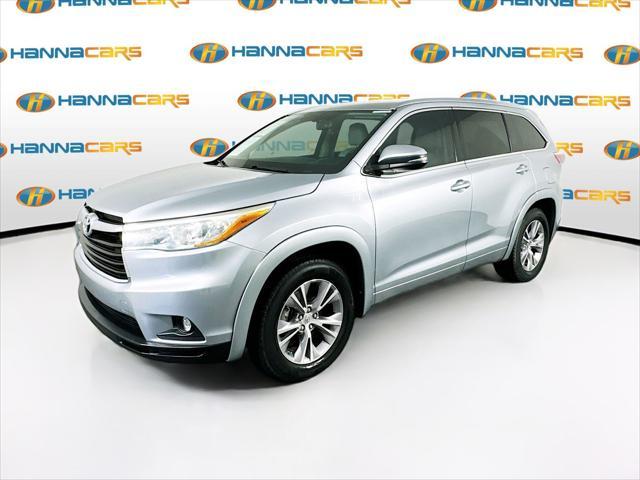 used 2015 Toyota Highlander car, priced at $18,699