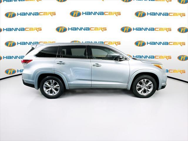 used 2015 Toyota Highlander car, priced at $18,699