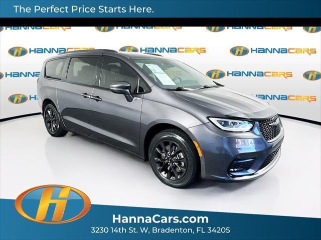 used 2021 Chrysler Pacifica car, priced at $22,465