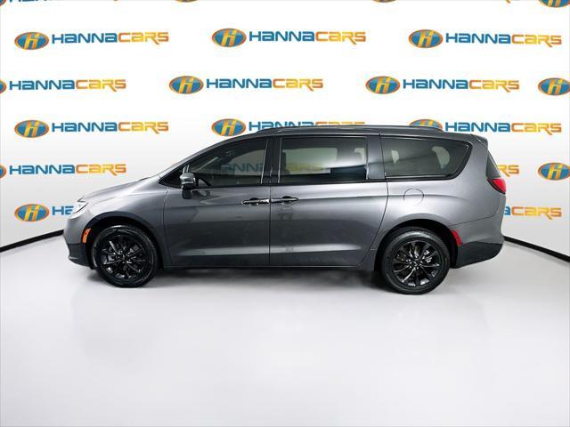 used 2021 Chrysler Pacifica car, priced at $22,465