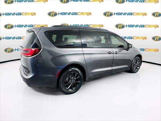 used 2021 Chrysler Pacifica car, priced at $22,465