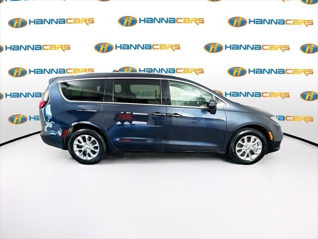 used 2021 Chrysler Pacifica car, priced at $22,499