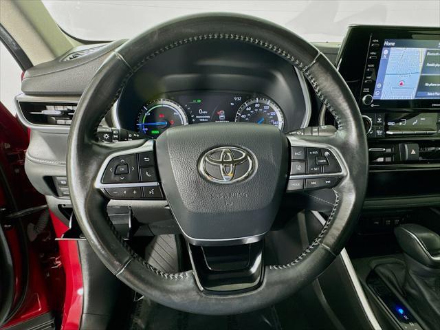 used 2020 Toyota Highlander Hybrid car, priced at $27,199