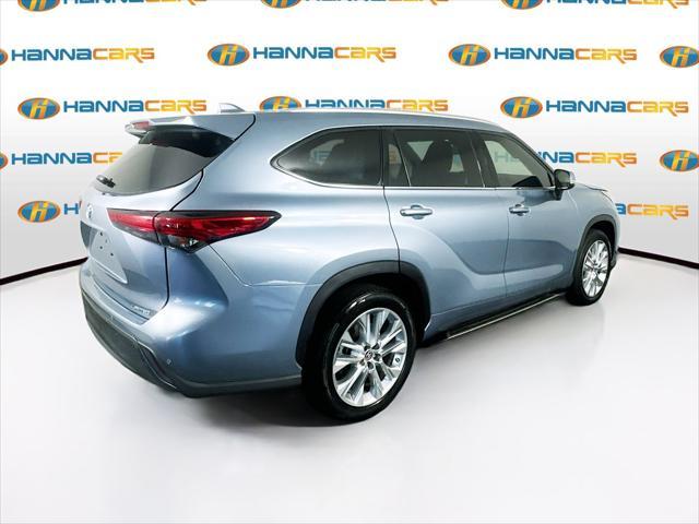 used 2021 Toyota Highlander car, priced at $31,999