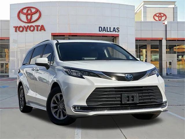 used 2023 Toyota Sienna car, priced at $40,656