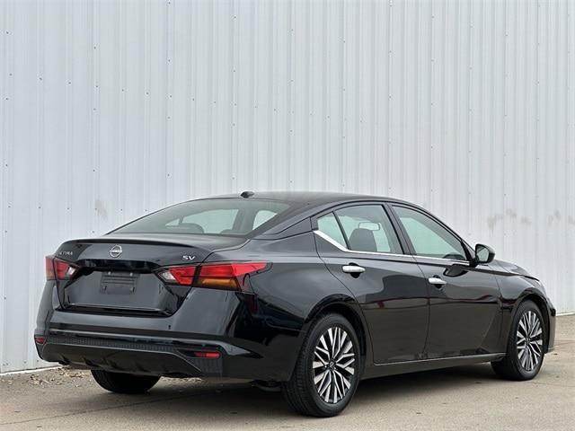 used 2023 Nissan Altima car, priced at $19,234