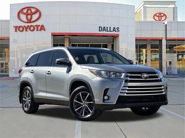 used 2019 Toyota Highlander car, priced at $29,798