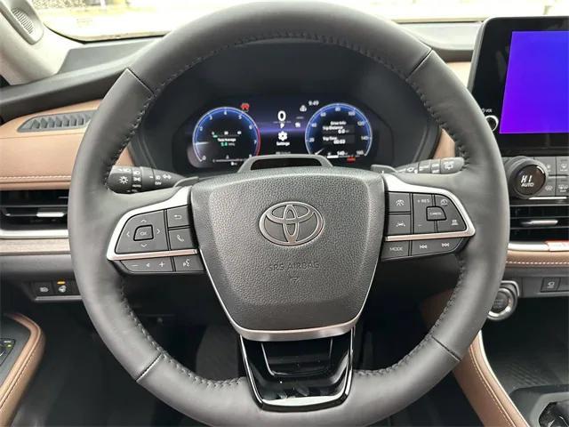 used 2025 Toyota Grand Highlander car, priced at $57,361