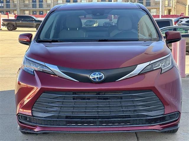 used 2022 Toyota Sienna car, priced at $33,776