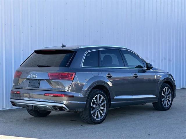 used 2018 Audi Q7 car, priced at $22,198