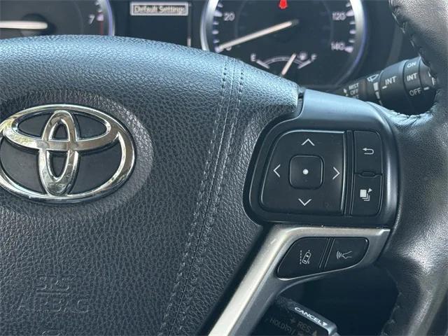 used 2017 Toyota Highlander car, priced at $23,274
