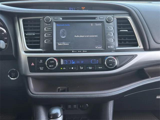 used 2017 Toyota Highlander car, priced at $23,274
