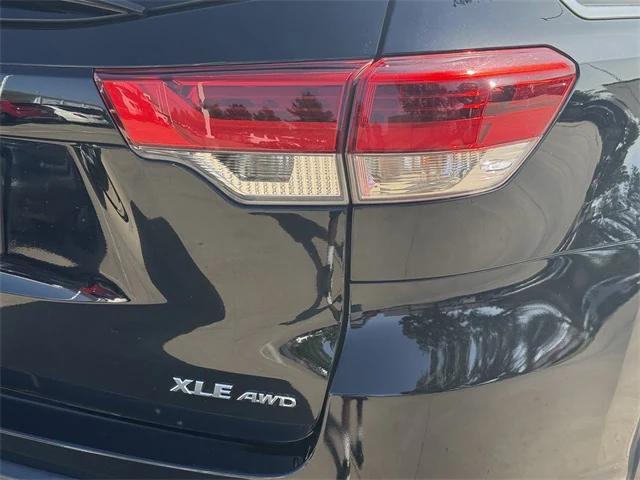 used 2017 Toyota Highlander car, priced at $23,274