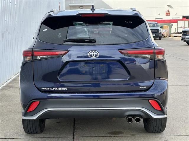 used 2024 Toyota Highlander car, priced at $39,912