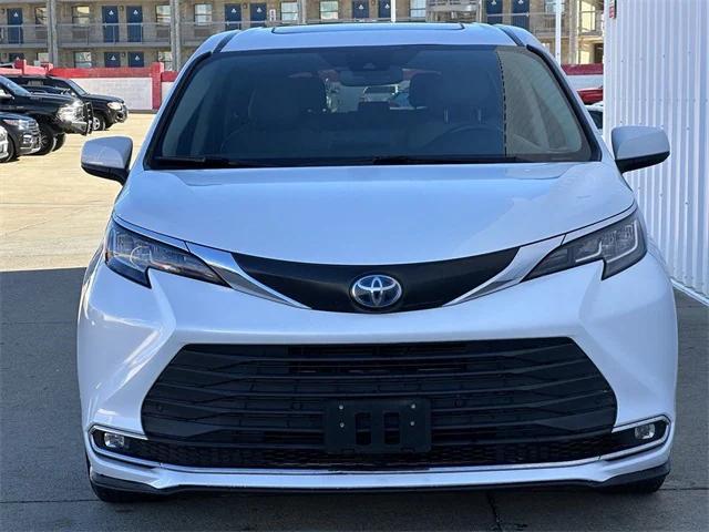 used 2022 Toyota Sienna car, priced at $35,385