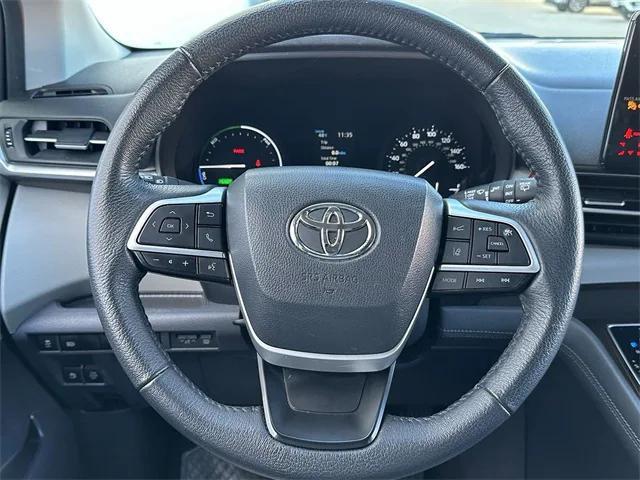 used 2022 Toyota Sienna car, priced at $35,385