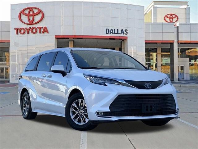 used 2022 Toyota Sienna car, priced at $35,844