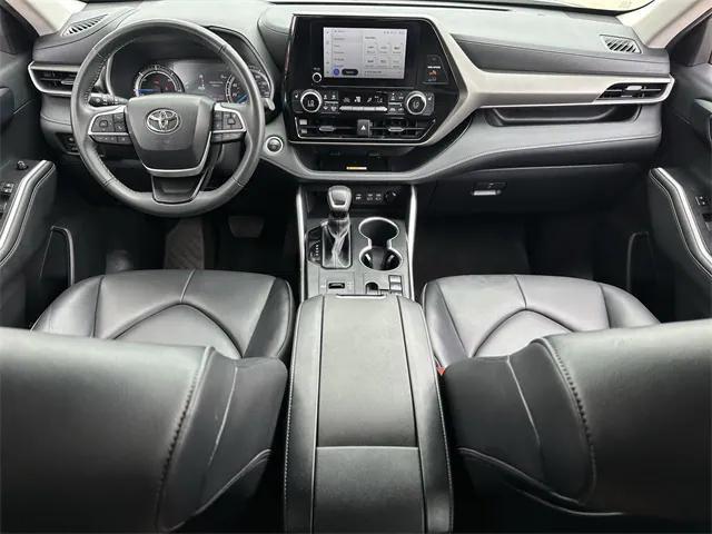 used 2024 Toyota Highlander Hybrid car, priced at $42,911