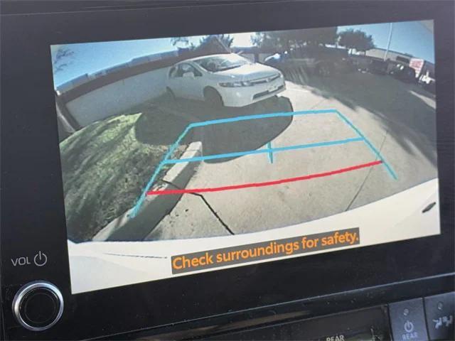 used 2023 Toyota Highlander car, priced at $33,487