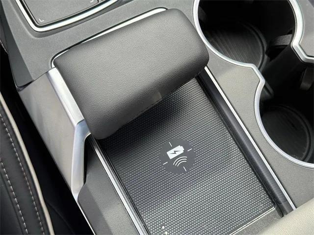 used 2022 Acura MDX car, priced at $38,998