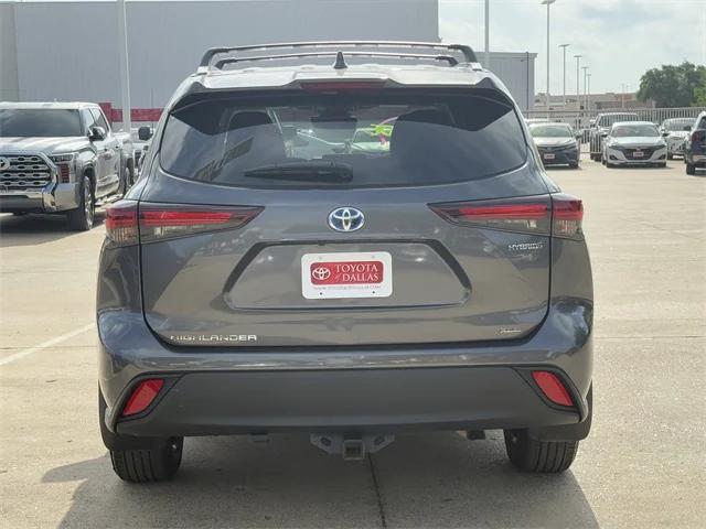 used 2024 Toyota Highlander Hybrid car, priced at $50,160
