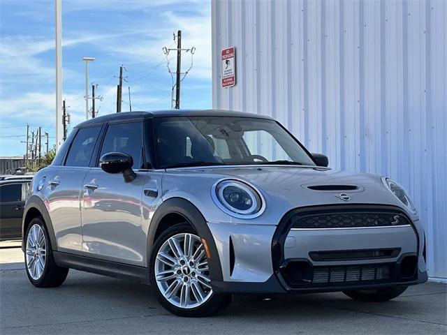 used 2024 MINI Hardtop car, priced at $29,879