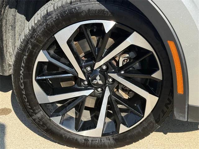 used 2024 Mitsubishi Outlander car, priced at $24,621
