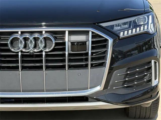 used 2024 Audi Q7 car, priced at $42,160