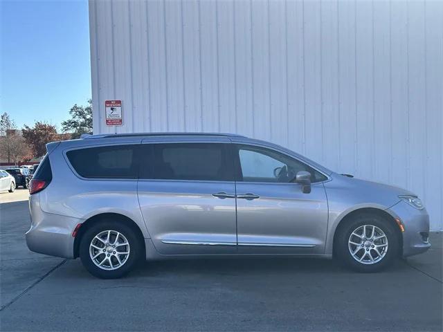 used 2020 Chrysler Pacifica car, priced at $22,042