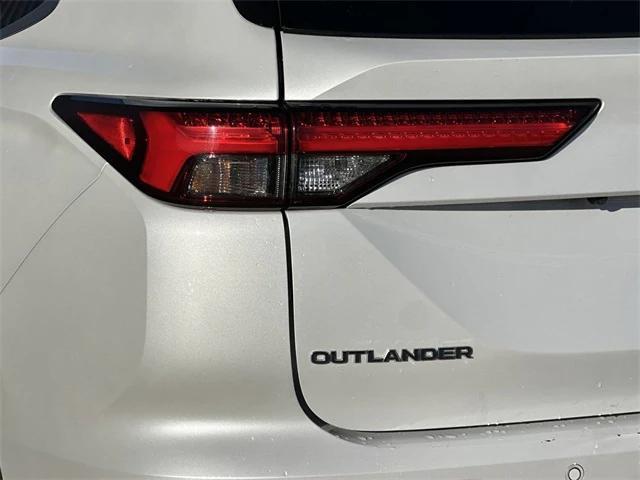 used 2022 Mitsubishi Outlander car, priced at $20,575