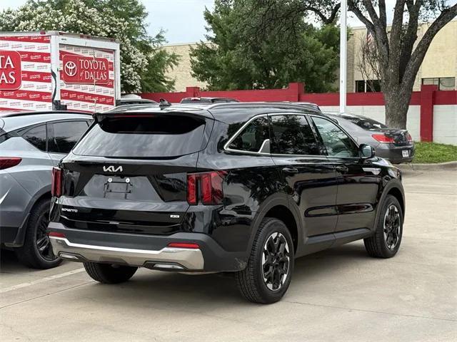 used 2024 Kia Sorento car, priced at $31,411