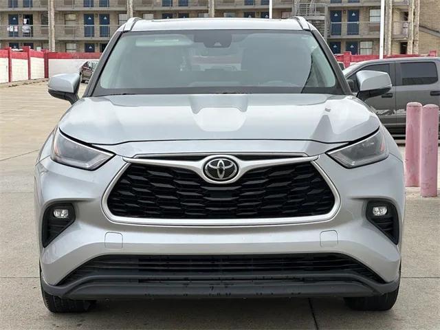 used 2021 Toyota Highlander car, priced at $29,596