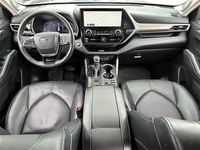 used 2023 Toyota Highlander car, priced at $44,924