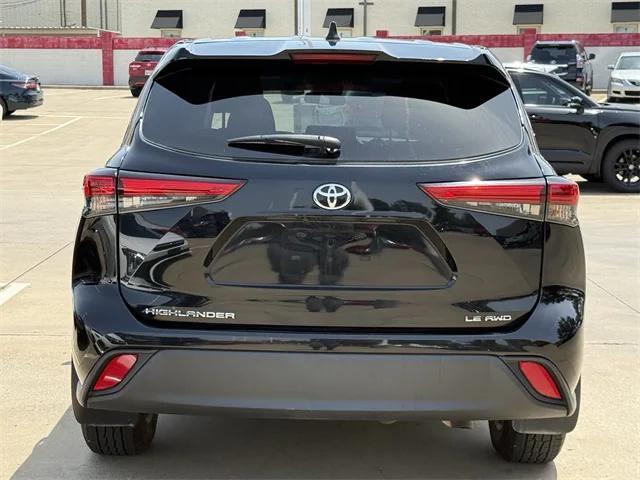 used 2023 Toyota Highlander car, priced at $35,009