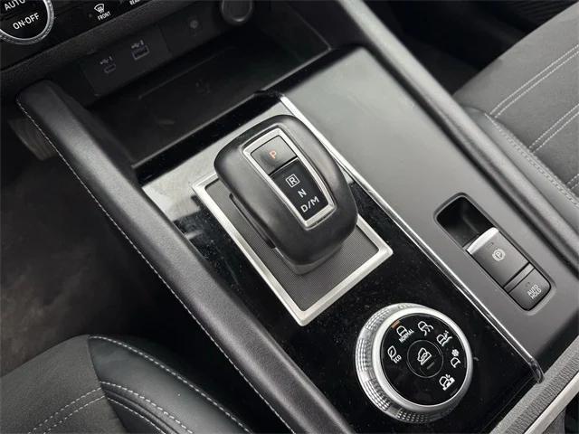 used 2024 Mitsubishi Outlander car, priced at $26,712