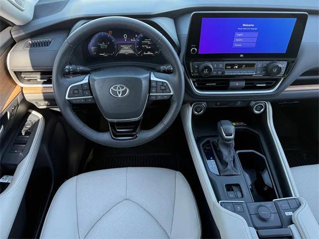 used 2025 Toyota Grand Highlander car, priced at $54,637