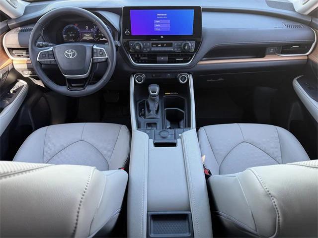 used 2025 Toyota Grand Highlander car, priced at $54,637
