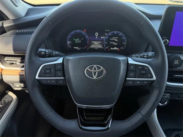 used 2025 Toyota Grand Highlander car, priced at $54,637