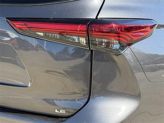 used 2021 Toyota Highlander car, priced at $21,966