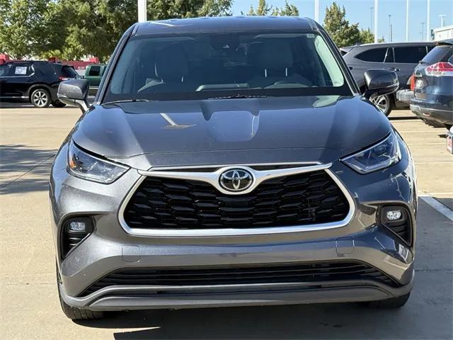 used 2021 Toyota Highlander car, priced at $21,966